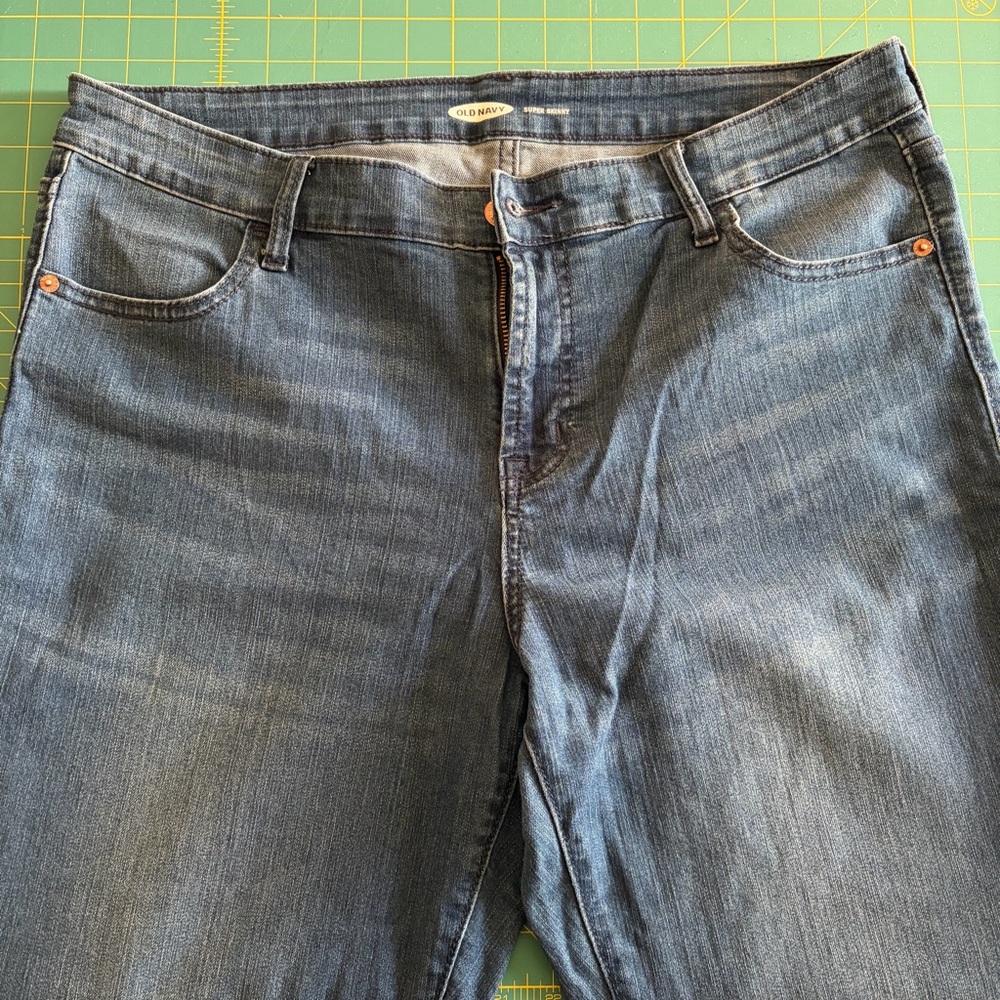 Old Navy Medium Blue Super Skinny Jeans (14 Long)
